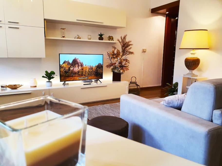 King Como Lake Center 9 Posti Letto- Grande Terrazza - 2 Bagni Privati Exterior foto